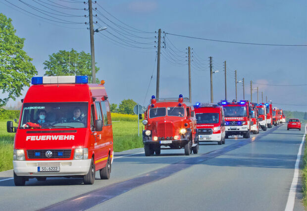 Feuerwehrautokorso