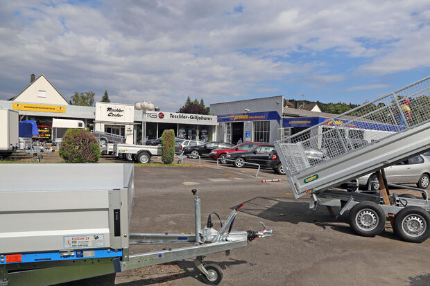 Zieht ins Gewerbegebiet Westerhaar um: das Anhängerfachzentrum von Robert Bensch, welches aktuell noch Mieter im "Teschler-Center" an der Ruhrbrücke ist. FOTO: ANDREAS DUNKER