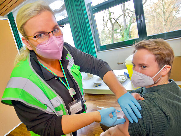 Auch als lokales Impfzentrum wurde der Gebäudekomplex in der Ortsmitte kürzlich mehrfach genutzt. ARCHIVFOTO: ANDREAS DUNKER