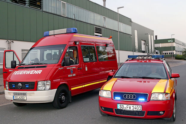 Alarmierung der Wickeder Feuerwehr durch die automatische Brandmeldeanlage in Werk I der Firma WHW im Industriegebiet Westerhaar am heutigen Pfingstmontag FOTO: ANDREAS DUNKER