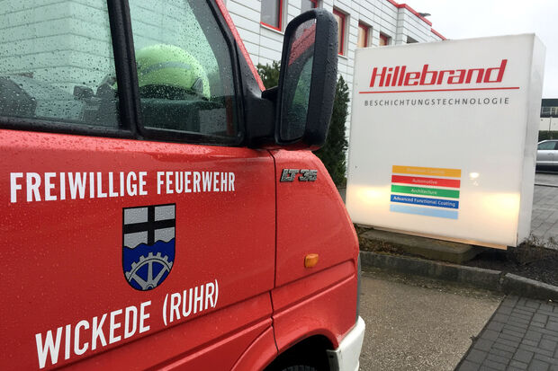 Die Freiwillige Feuerwehr Wickede (Ruhr) rückte zur Firma Hillebrand aus FOTO: ANDREAS DUNKER