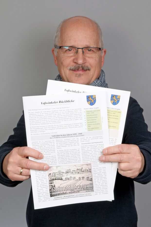 Präsentiert die Rückblicke: Michael Filthaut, einer der verantwortlichen Autoren aus Voßwinkel FOTO: CARINA WESTERWELLE