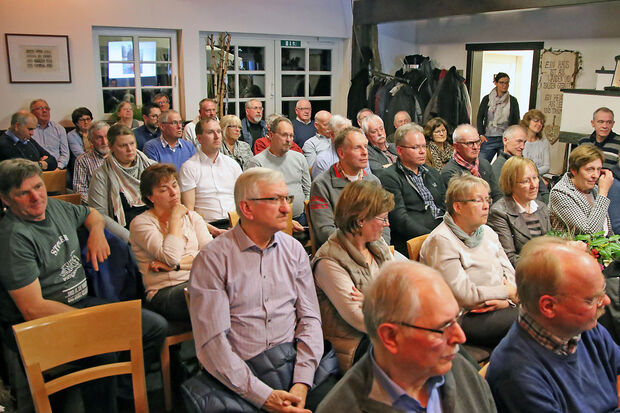 Jahreshauptversammlung des Fördervereins "Dorf Wiehagen" mit rund 50 Mitgliedern in der "Fischstube" des Hofes Baumüller FOTO: ANDREAS DUNKER