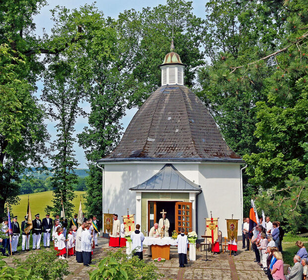 Fronleichnams-Prozession an der Bergkapelle in Wiehagen ARCHIVFOTO: ANDREAS DUNKER