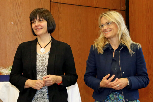 Die Schulleiterinnen der Engelhard- und der Melanchthon-Grundschule (von links): Brigitte Tavus und Delia Heck ARCHIVFOTO: ANDREAS DUNKER