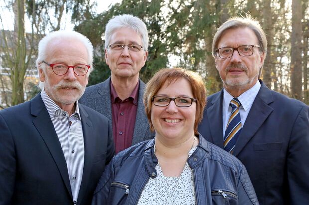 Der Vorstand der Kolpingsfamilie Wickede (Ruhr) (von links): Kassiererv Heinz-Josef Senger, Schriftführer Peter Hesse, Zweite Vorsitzende Nicole Sporenberg und Erster Vorsitzender Bernhard Arndt. – Auf dem Bild fehlen: Präses Vikar Alexander Plümpe sowie Zweiter Kassierer Friedhelm Kobbeloer ARCHIVFOTO: ANDREAS DUNKER