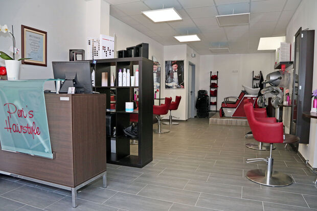 Blick in den neuen Frisörsalon FOTO: ANDREAS DUNKER