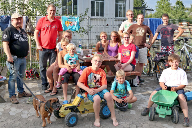Abschluss mit Eltern und Geschwistern: Grillen am Bootshaus FOTO: ANDREAS DUNKER