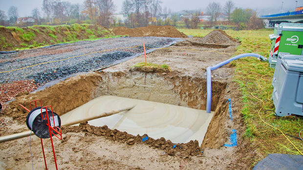 Das Bohrgestänge an der Wimberner Uferseite der Ruhr FOTO: ANDREAS DUNKER