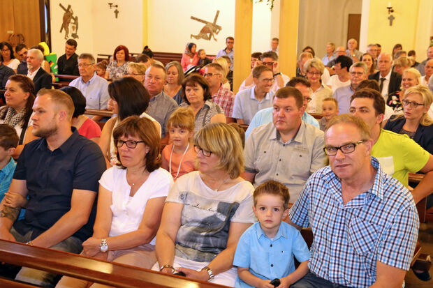 Ökumenischer Einschulungsgottesdienst in der katholischen St.-Antonius-Kirche FOTO: ANDREAS DUNKER