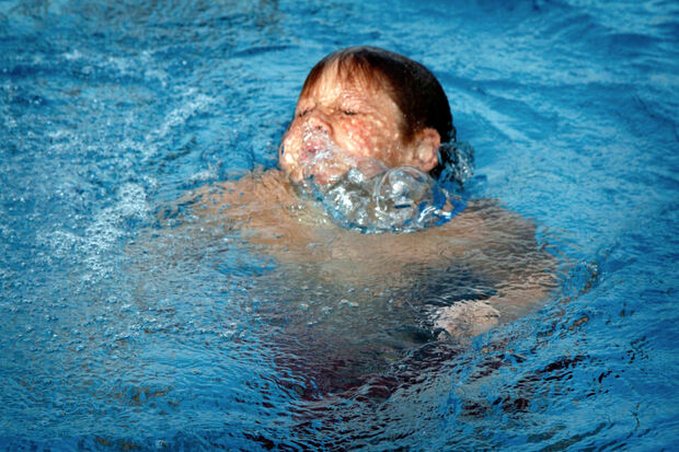 Bad im kühlen Nass - hier im Wickeder Freibad