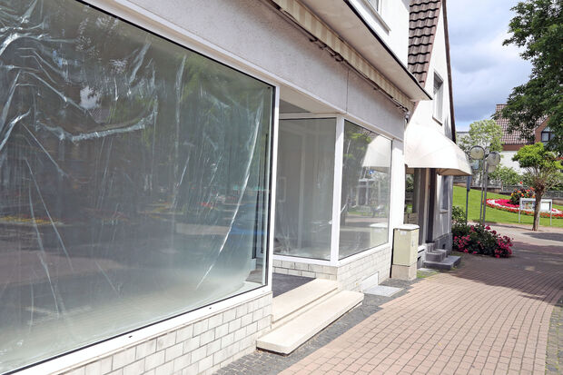 Renovierung im ehemaligen Ladenlokal von "Spielwaren Reinke" im Wohn- und Geschäftshaus Schweitzer an der Kirchstraße in Wickede FOTO: ANDREAS DUNKER