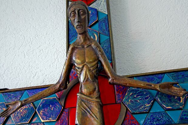 Detailansicht des Kreuzes mit Korpus ARCHIVFOTO: ANDREAS DUNKER