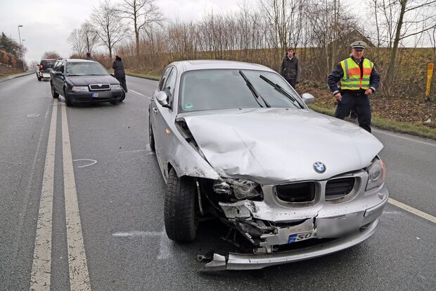 Unfall auf der Hauptstraße in Höhe Prozessionsweg FOTO: ANDREAS DUNKER
